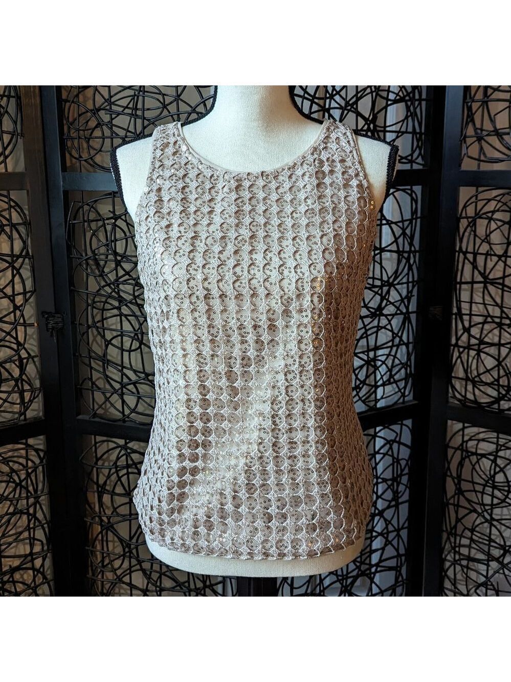 White House Black Market Size XS Gold/Beige Sleeveless Top Sequin Mesh EUC